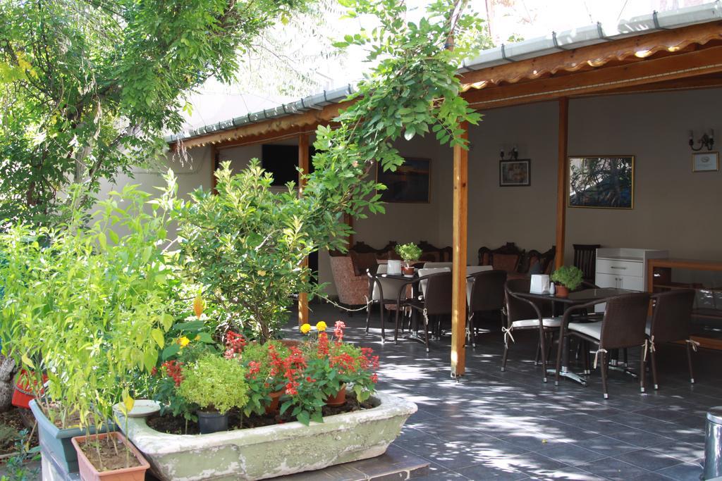 أديرني Antik Hotel الغرفة الصورة